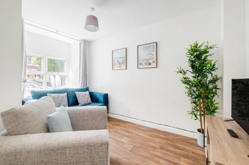 Milton Keynes Apartment | Modern & comfortable 4 bed house