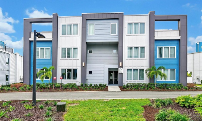 Reunion Hotel | Modern Condo near Disney with Resort & Waterpark Access - B3-214