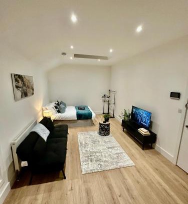 Maidstone Apartment | Modern & Cosy flat in Maidstone