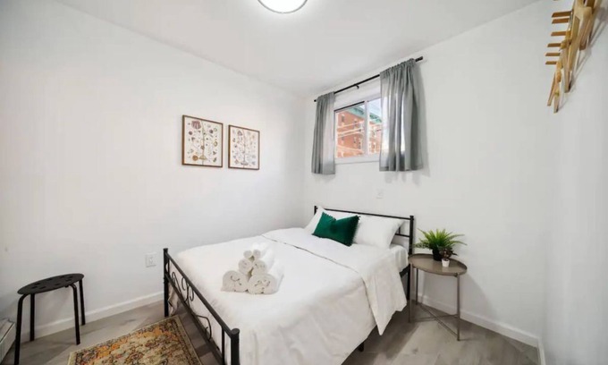 Queens Apartment | Modern & Cozy Duplex Apt Near Mnhttn~Park Views