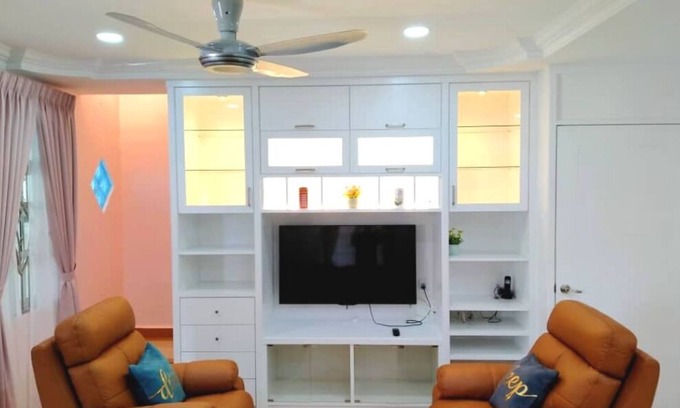 Kampung Permatang Masjid House | Modern CozyDouble Semi-D 5BedRoom HOUSE 14PAX