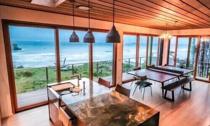 Arch Cape House | Modern Custom Oceanfront Shangri-la
