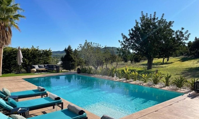 Sant Josep de sa Talaia Villa | Modern & luxurious family friendly villa in the charming village of Sant Josep.
