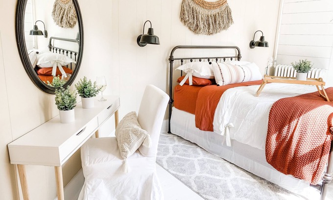 Sandusky Apartment | Modern Farmhouse Suite at The Dorley