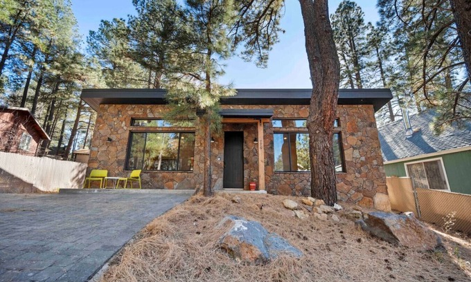 Mountainaire House | Modern Flagstaff Wood Cabin Home/Forest Views