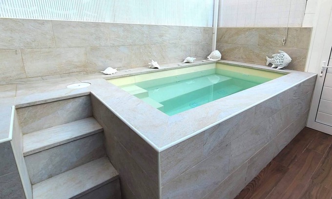 Costa Adeje Ski Chalet | Modern house with fantastic sea views, heated Jacuzzi and WIFI