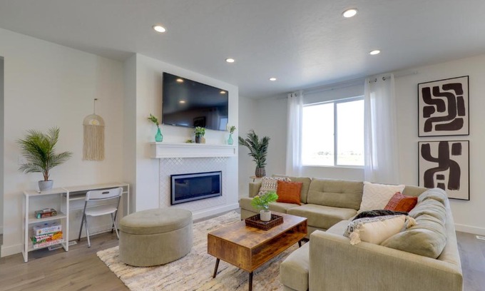 Lake Point House | Modern Lake Point Home - 1 Mi to Great Salt Lake!