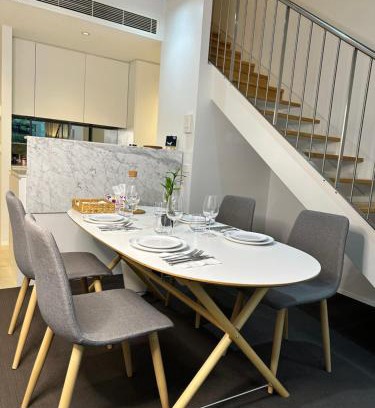 Capital Hill Apartment | Modern Loft Retreat in Barton Canberra ACT near Parliament House