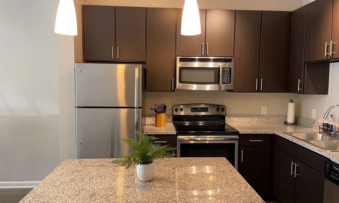 Greenville Apartment | Modern Luxury Apartment located near from Downtown Greenville