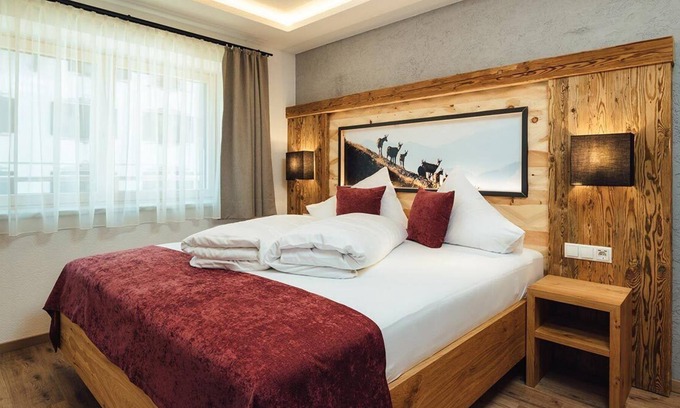 Serfaus Apartment | Modern meets Tyrol - bright apartment in the apart-hotel with high-quality equipment