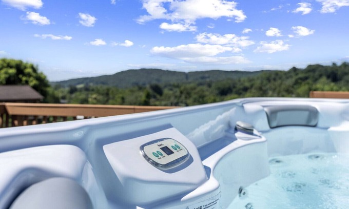 Sparta Apartment | Modern Mountain Retreat | Private Ravine & Scenic Views