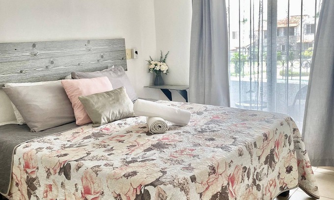 Puerto Vallarta House | Modern Pool Side House