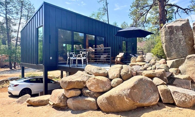 Prescott Cabin | Modern Prescott Cabin – Near Downtown & Hiking