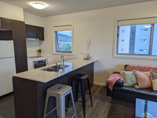 Wright Apartment | Modern & Relaxed Apartment, Great Views @Wright