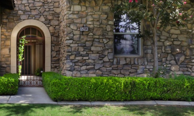 Greenacres House | MODERN RETREAT nPrime location, Golf