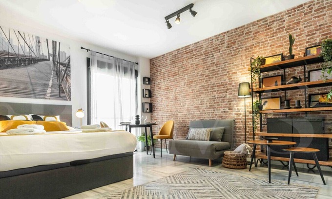 El Molinillo Apartment | Modern Studio with Private Rooftop Terrace