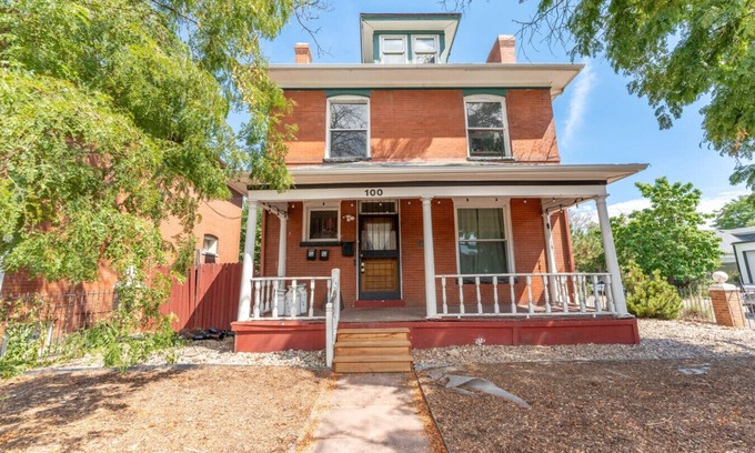 Speer Apartment | Modern Suite in Denver’s Art District I Walkable