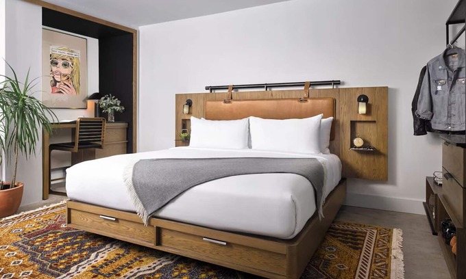 Dupont Circle Hotel | Modern Suite w/On-Site Dining & Pet-Friendly Amenities | Near White House
