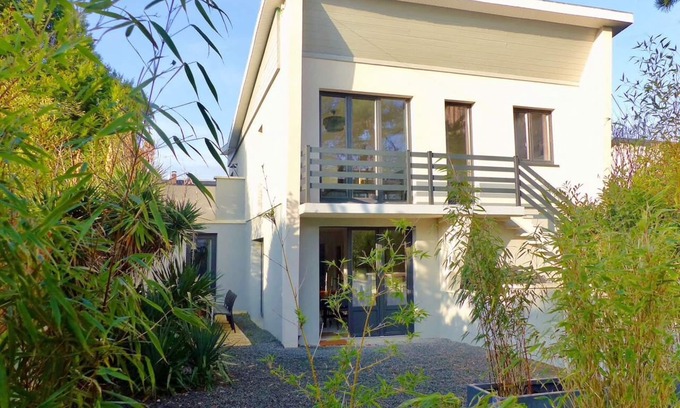 Benerville-sur-Mer Villa | Modern Villa with 4 bedrooms and 3 bathrooms close to the beach