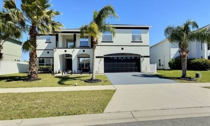 Crescent Lakes House | Modern Villa · Pool & Comfort · Orlando