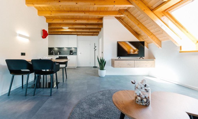 Simonswald Apartment | Moderne 3 Zi.-FeWo BlackForestArt Nähe Freiburg