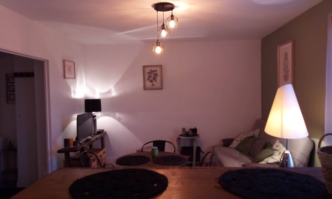 Chateauroux Apartment | Moderne Lemoine Idéal Voyages D'affaires