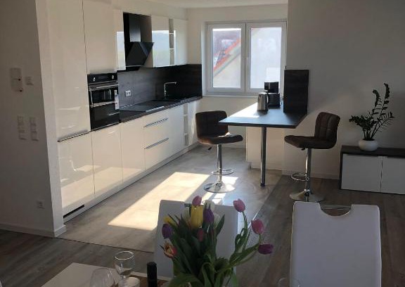 Neuenstadt am Kocher Apartment | Moderne Neubauwohnung mit Panoramablick