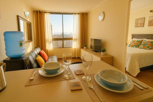Downtown Santiago Apartment | Moderno Departamento con hermosas vistas, piscina, estacionamiento, muy cerca del Metro Santa Isabel y Providencia
