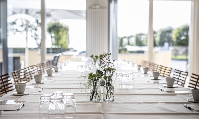 Lyngsbæk Strand Hotel | Molskroen Strandhus