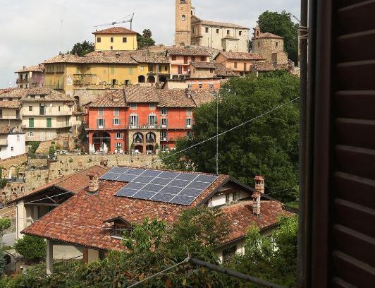 Monforte d'Alba Apartment | monforte view apartment