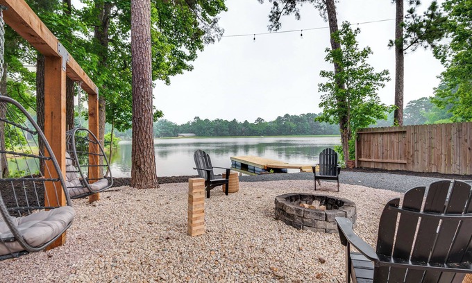 Montgomery House | Montgomery Home w/Pond Access, Fire Pit & More!