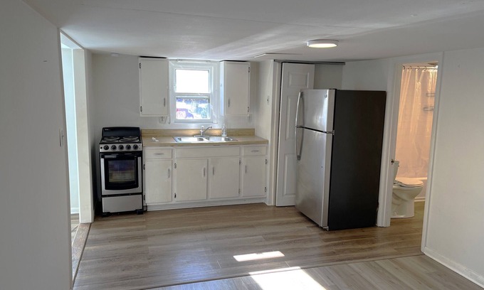 Belmont - Hillsboro House | Monthly Rental in Hillsboro/Belmont Neighborhood!