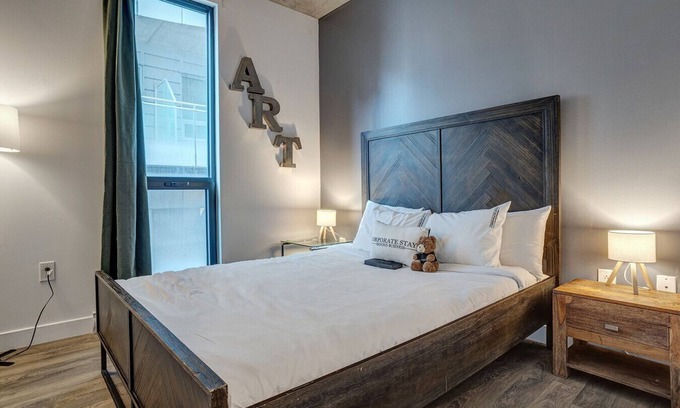 Quartier des Spectacles Apartment | Montreal - C Lofts Le Smith 2 Bedroom