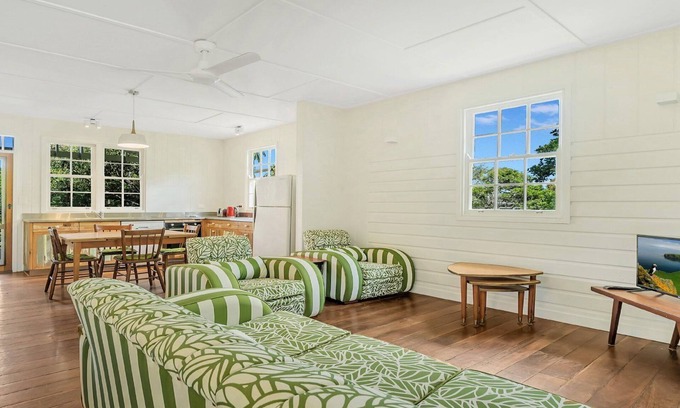Wooli House | Moomba On Main, TOP NOTCH