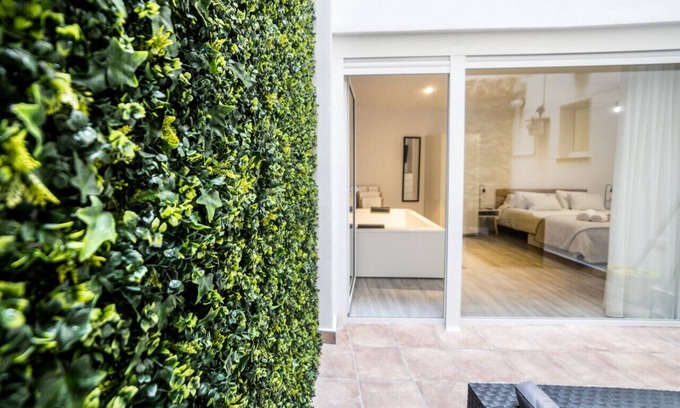 Sant Blai Apartment | Moonkey - Apto. Cardenal Payá con Jacuzzi y Patio