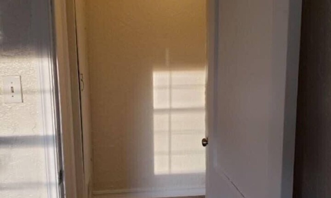 Lawton House | Most economical place in Lawton!