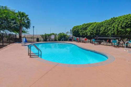 Apache Junction Hotel | Motel 6-Apache Junction, AZ