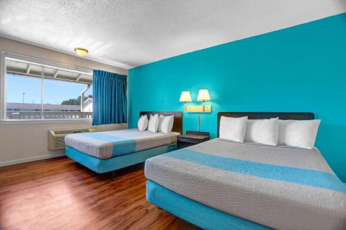 Fort Bragg Hotel | Motel 6-Fort Bragg, CA