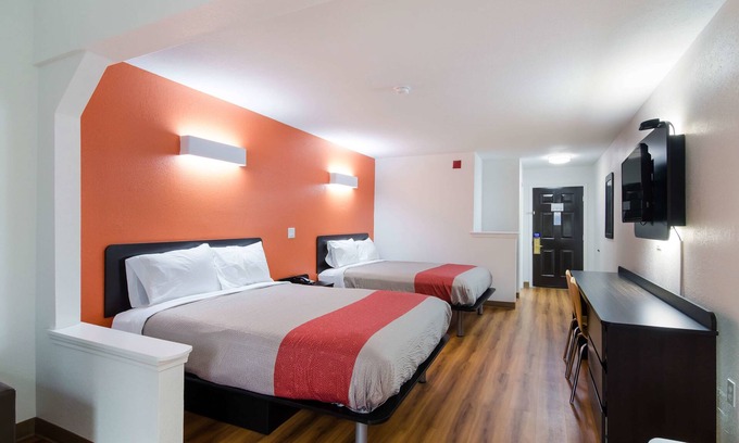 Kreole Hotel | Motel 6 Moss Point, MS