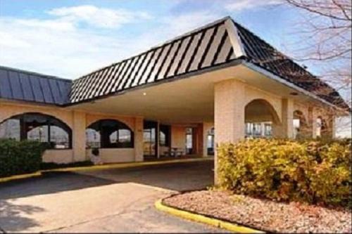 Natchitoches Hotel | Motel 6-Natchitoches, LA