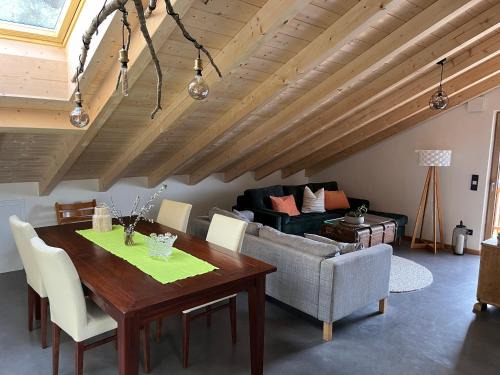 Fischbachau Apartment | Mountain Hideout Wolfsee