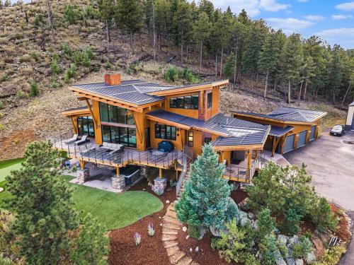 Bailey House | Mountain Retreat W Fire Pit & Deck Views