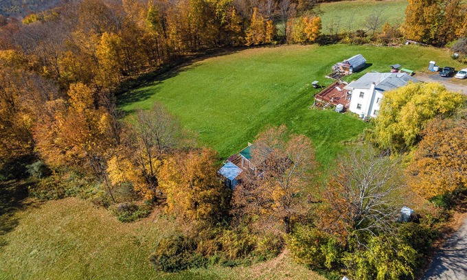 Town of Broome Cottage | Mountain Top Home for Couples w. Large Deck near Windham - Best Stargazing in NY