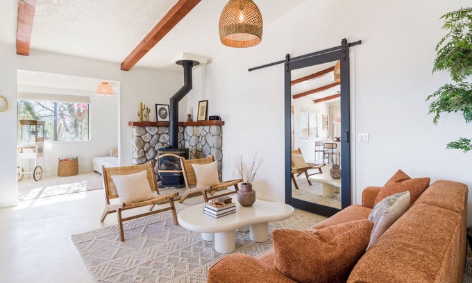 Morongo Valley House | Mountain View Desert Home, Perfectly Located between Palm Springs & Joshua Tree