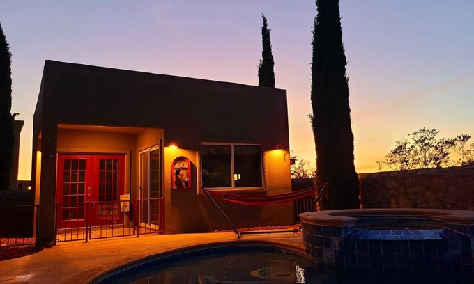 El Paso Cottage | Mountain View Southwest Casita