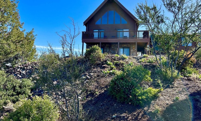 Highland Pines Cabin | Mountainview Lodge - Prescott Cabin Rentals