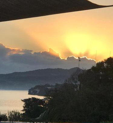 Boscobel Hotel | Moxons Beach Club