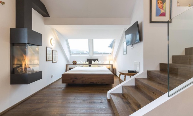 Taxham House | Mozart Apartments, ANNA