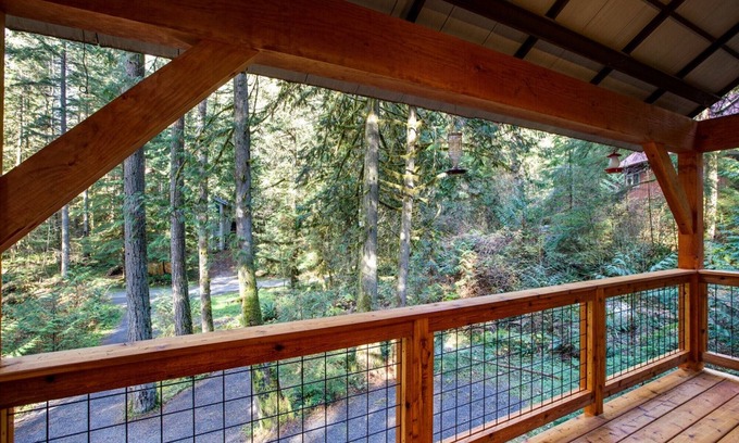 Glacier House | Mt. Baker Lodging Cabin 69 - Sleeps 8!