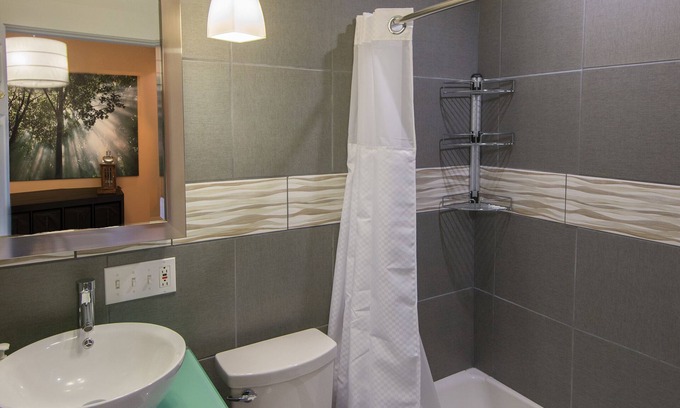 Norwood Apartment | N2 - Beautiful Extended Stay Apartment 1 bedroom central location